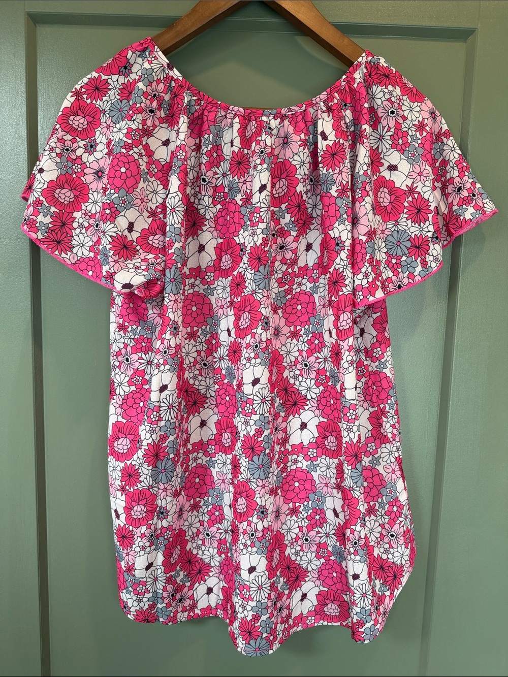 Women’s Pink Floral Flutter Sleeve Top - Picture 6 of 8